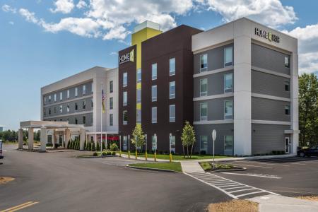 2018 home2 suites queensbury-01